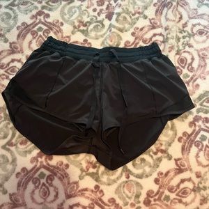 2019 style Lululemon hotty hots